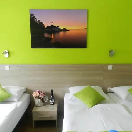Yourcroatiaholiday - Villa With 6 Rooms 4* Drenje (Istria)