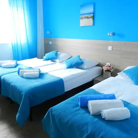Guest house Yourcroatiaholiday - Villa With 6 Rooms 4*