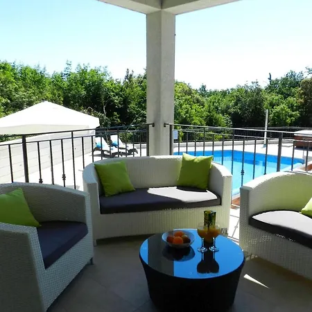 Guest house Yourcroatiaholiday - Villa With 6 Rooms Drenje (Istria)