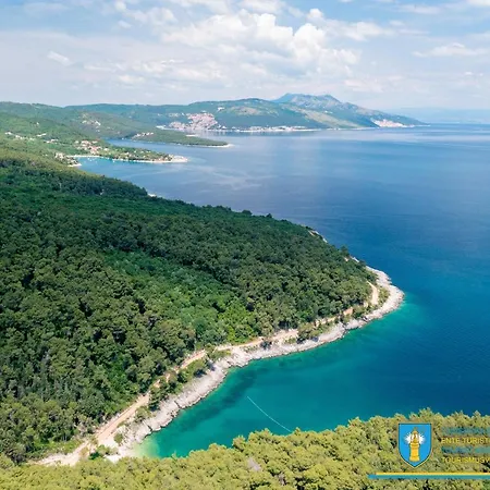 Yourcroatiaholiday - Villa With 6 Rooms 4*