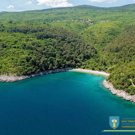 Yourcroatiaholiday - Villa With 6 Rooms 4* Drenje (Istria)