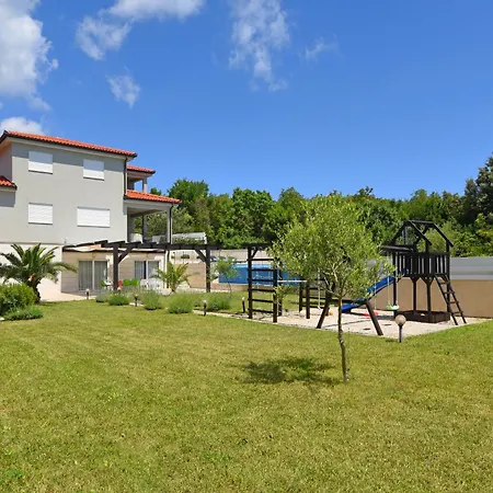Gasthof Yourcroatiaholiday - Villa With 6 Rooms 4*